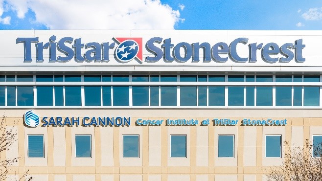Building sign for Sarah Cannon Cancer Institute at TriStar StoneCrest