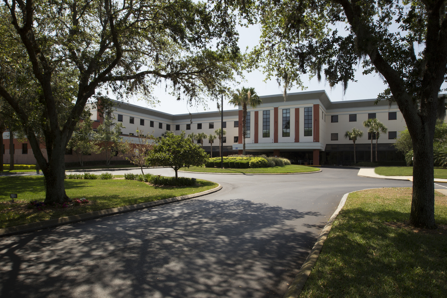 Exterior view of HCA Florida Lake Monroe Hospital