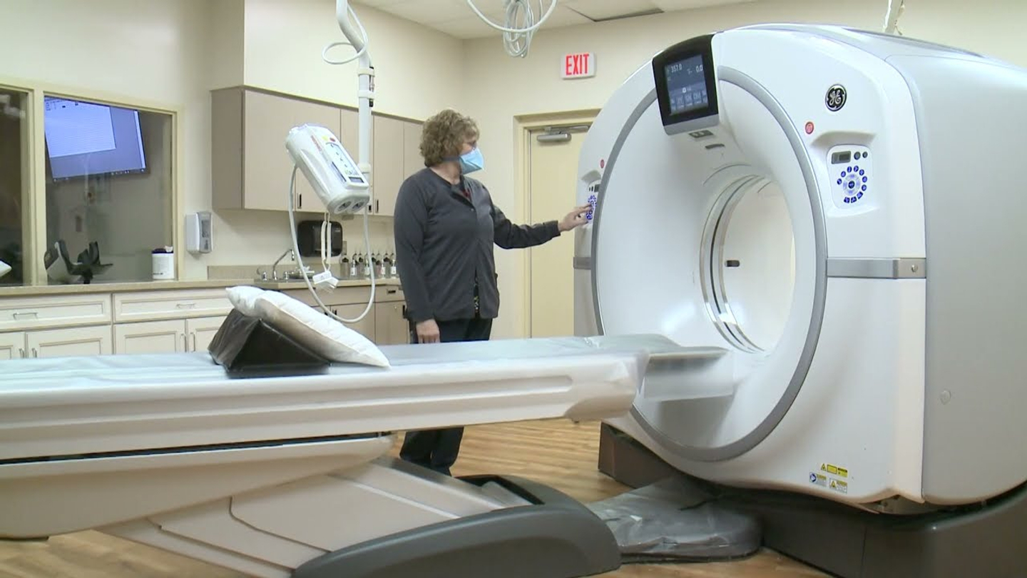 An employee of LewisGale Hospital Alleghany adjusts the settings on an imaging device.
