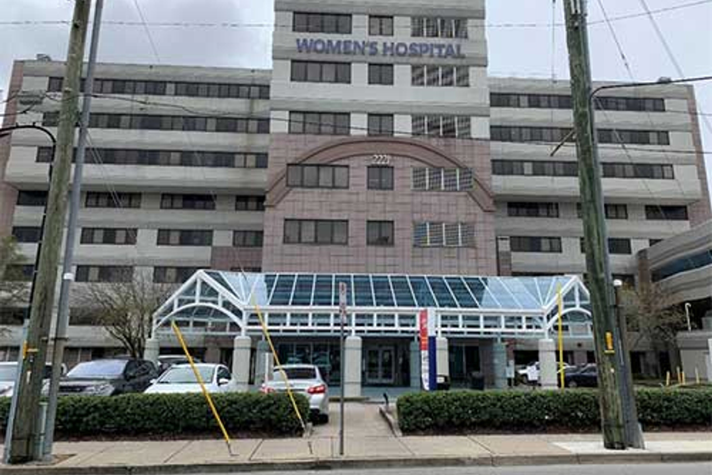 Exterior view of Tristar Centennial Women's Hospital.