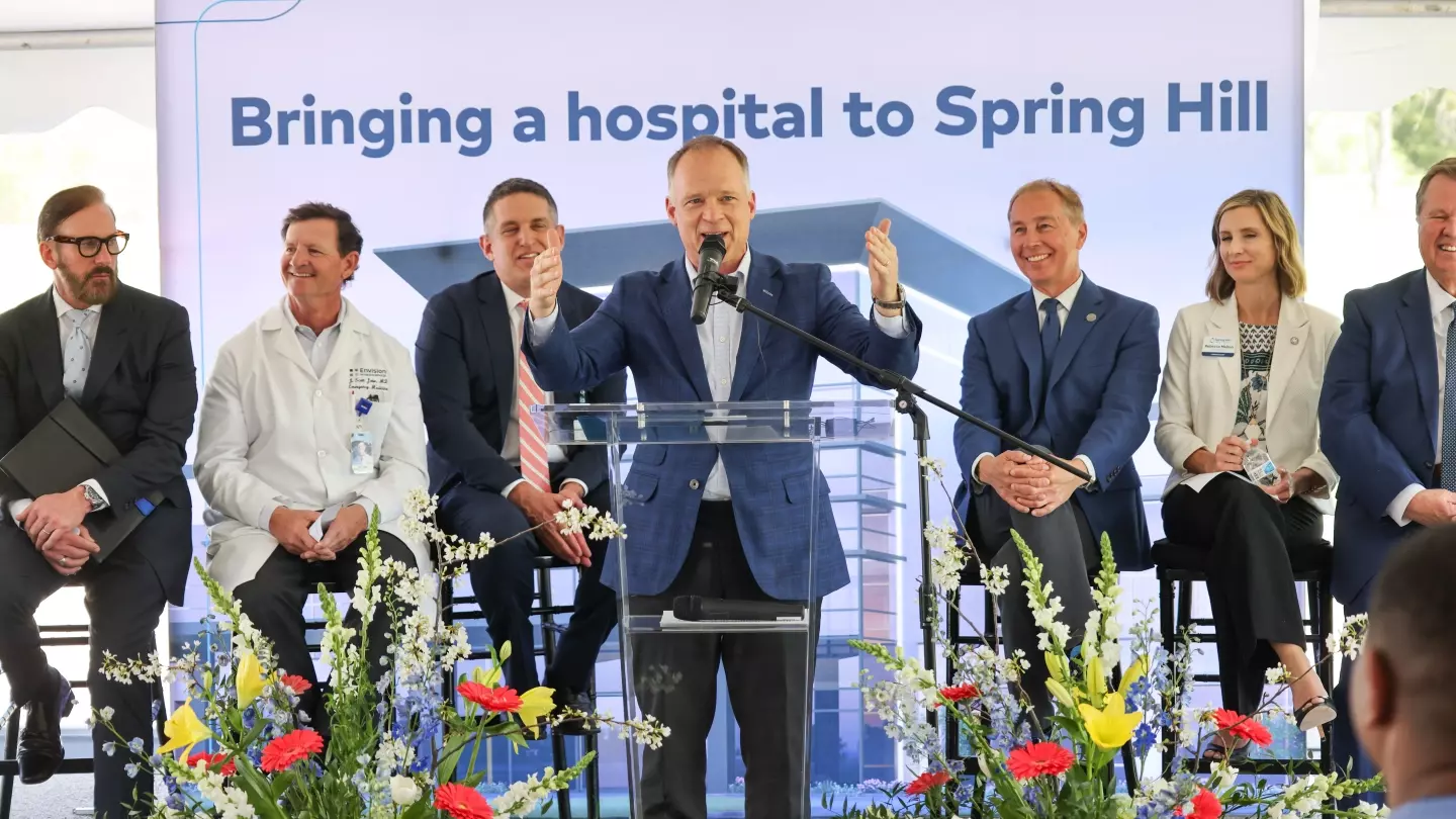 Announcement of Spring Hill hospital.