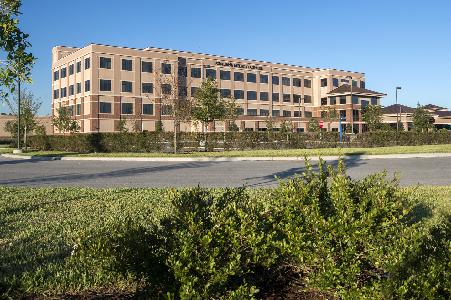 Exterior view of HCA Florida Poinciana Hospital