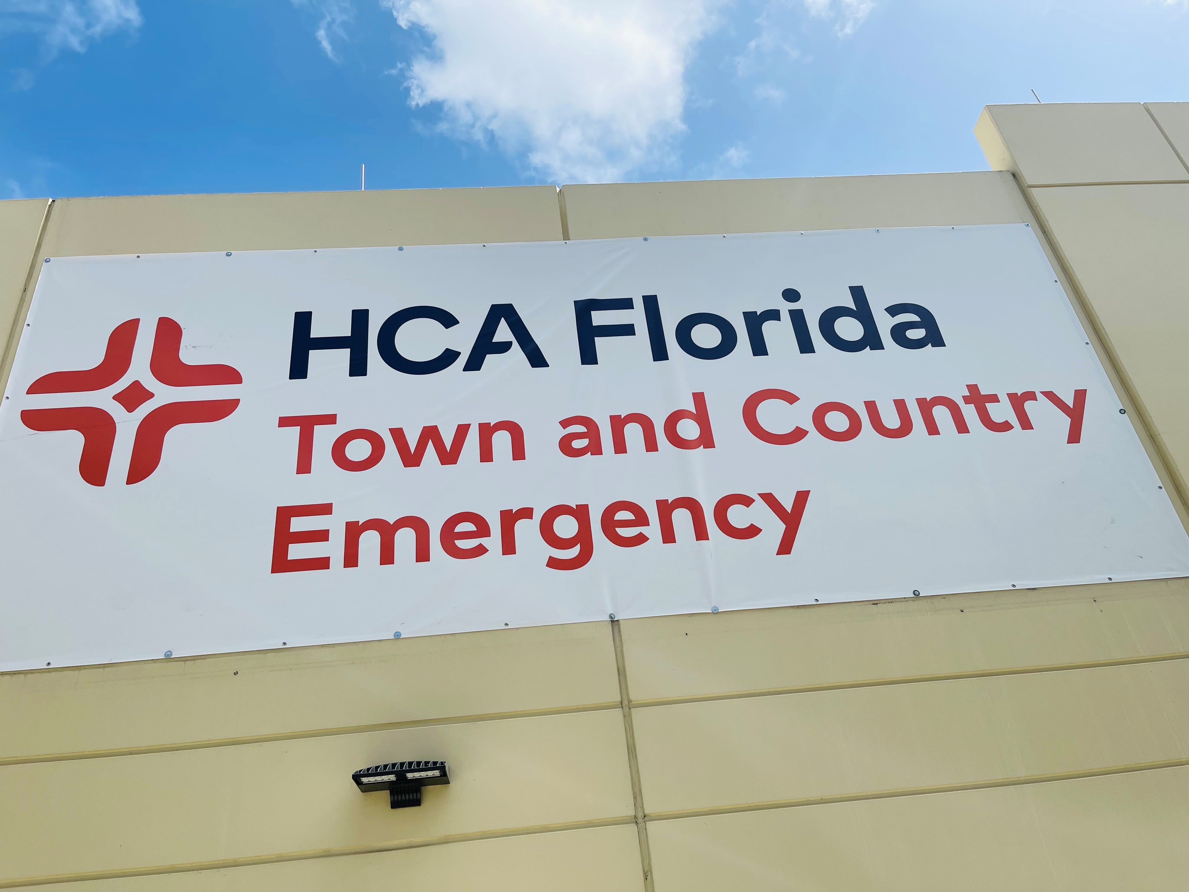 HCA Florida Town and Country ER Exterior Signage
