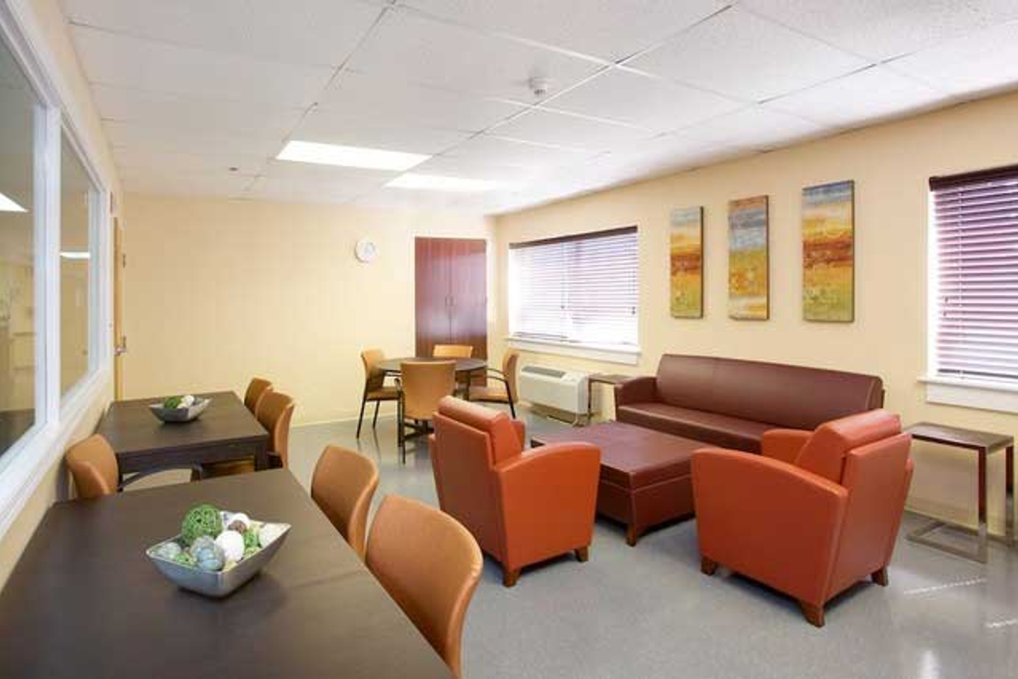 The lounge area at Reflections Eating Disorder Treatment Center