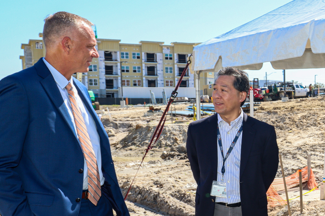 Michael Ehrat, chief executive officer at Fawcett Hospital and Bland Eng, chief development officer at HCA Florida West Florida Division, discuss construction progress.