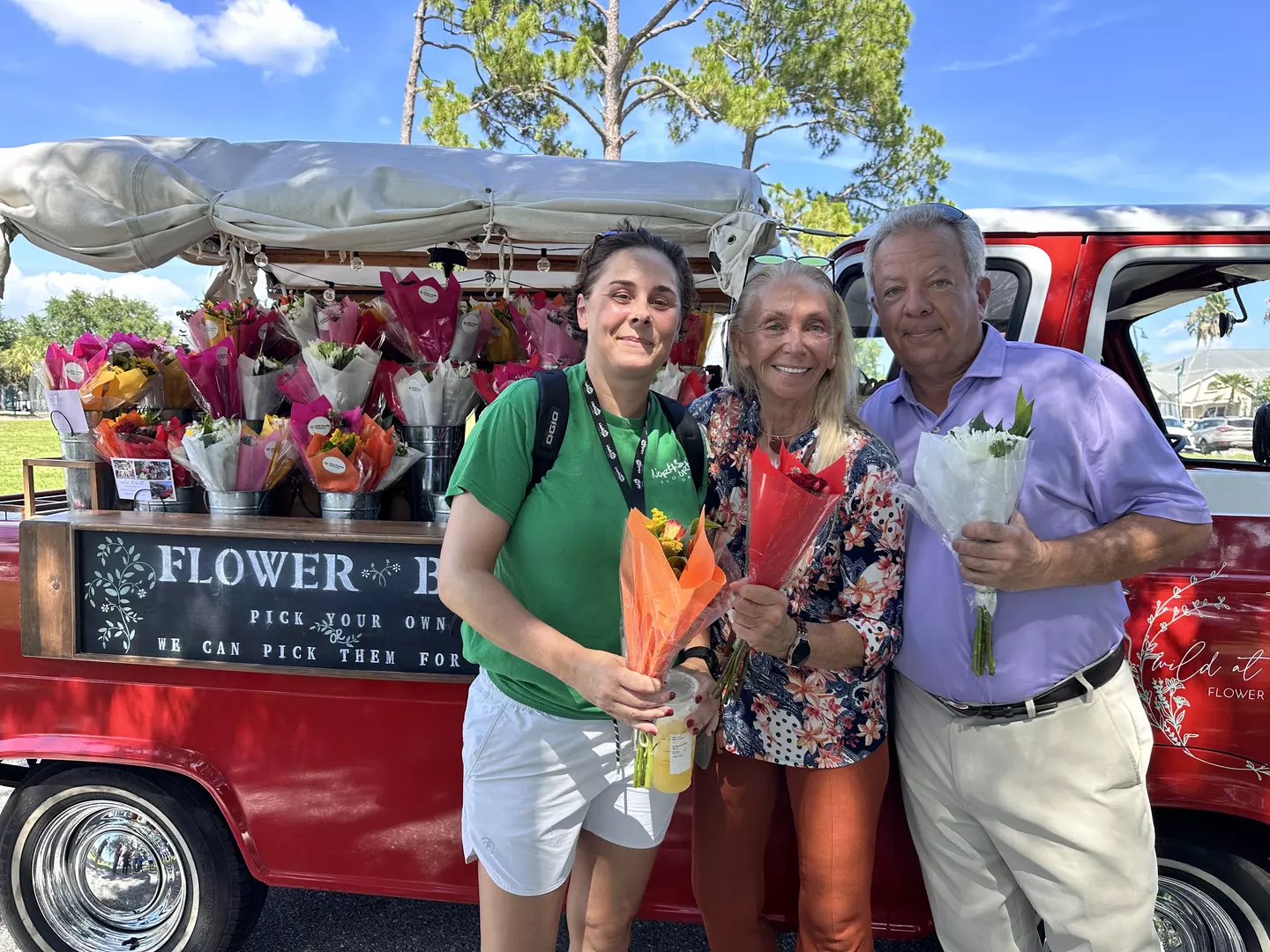City officials and community members enjoyed fresh cut flowers as a gift from HCA Florida Healthcare hospitals.