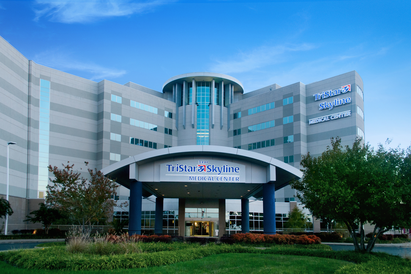 Exterior view of TriStar Skyline Medical Center